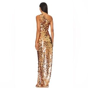 Farah One Shoulder Gown in Gold